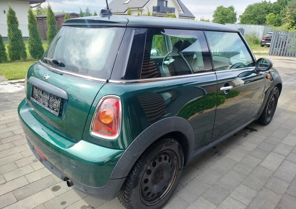 MINI ONE cena 8000 przebieg: 209500, rok produkcji 2010 z Leszno małe 137